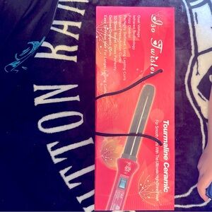 ISO New Open Box Curling Iron